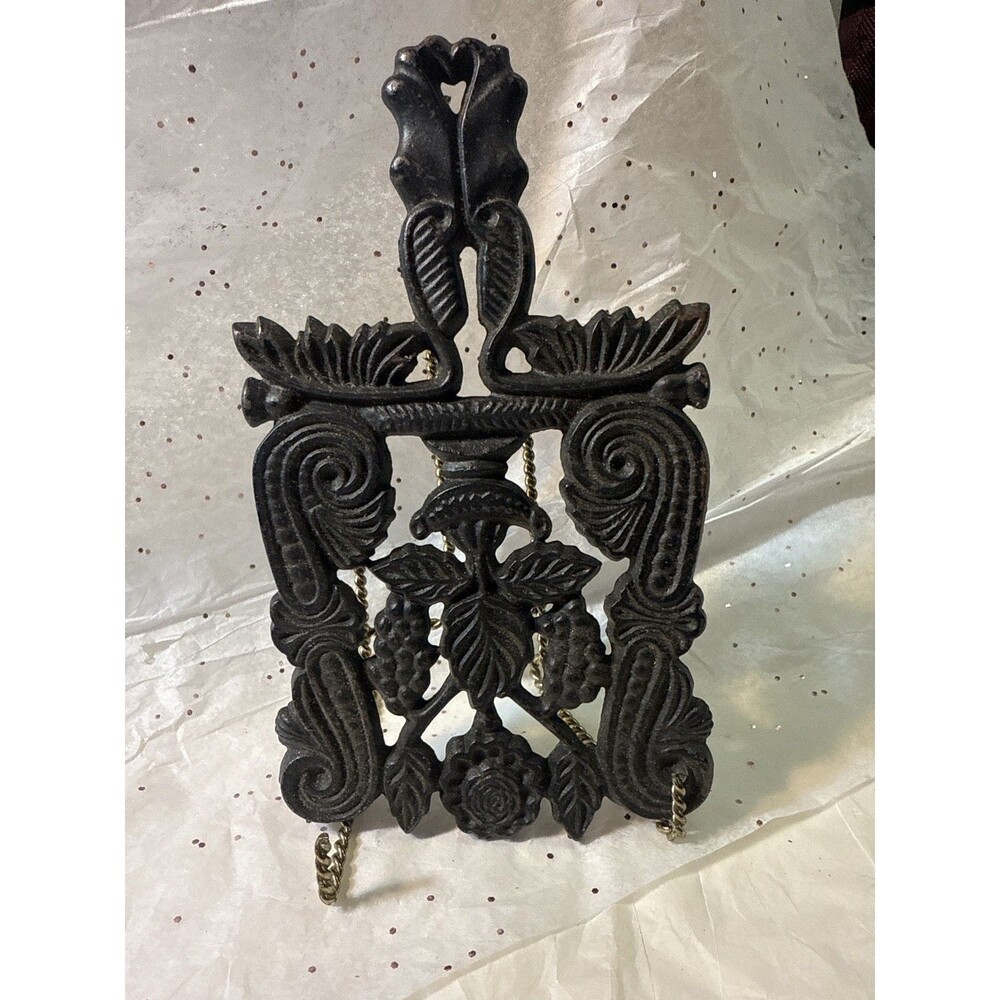 Vintage Cast Iron Trivet Wall Hanging Grape Vine Scroll 9” Black Decor